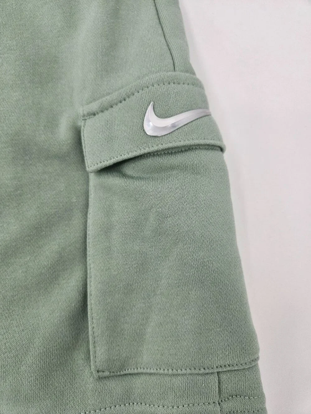 Nike Sportswear Drawstring Chrome Swoosh Shorts Green Women’s Size M NEW Active